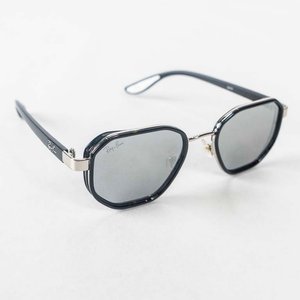 Lote siguiente: Lentes de Sol Ray-Ban Plateados y Negros