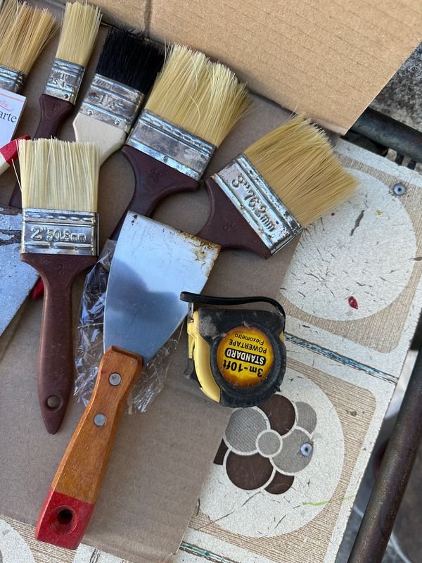 Lote de herramientas y pinturas de calidad - imagen 4