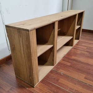 Mueble Bajo Moderno con Estantes Abiertos en Madera Clara - imagen 2