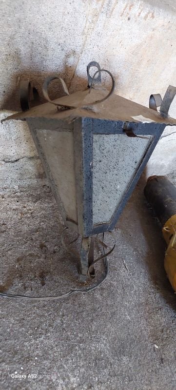 Farol de patio en metal para exterior - imagen 2