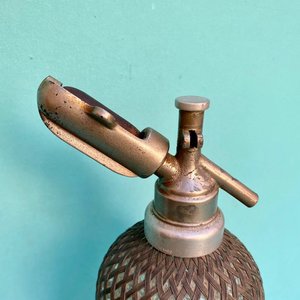 Antiguo sifón con malla sellado inglés Sparklets Ltd. Makers, London. Sano. Completo con una válvula de gas sin uso. Altura: 33 cm - imagen 7