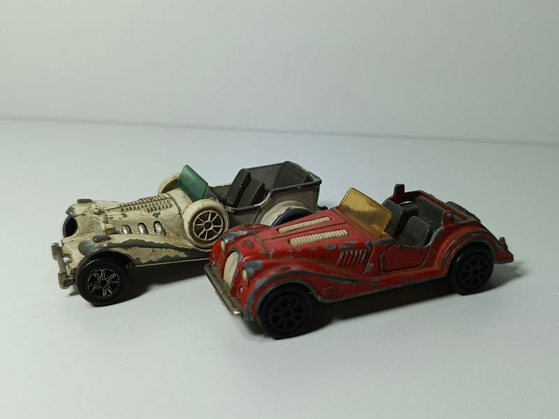 Coche de juguete Majorette, modelo Excalibur y Morgan - imagen 2