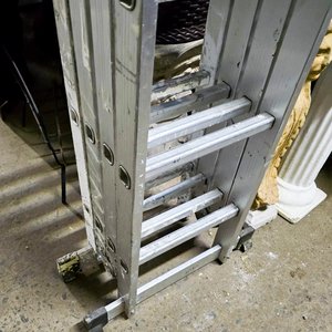 Tres piezas: dos cortinas de enrollar diferentes tamaños y hoja de puerta - imagen 5