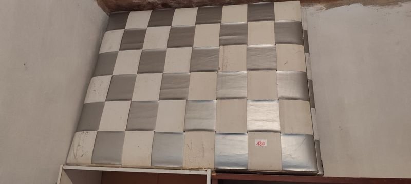 Respaldo de Cama Acolchonado Diseño Damero
