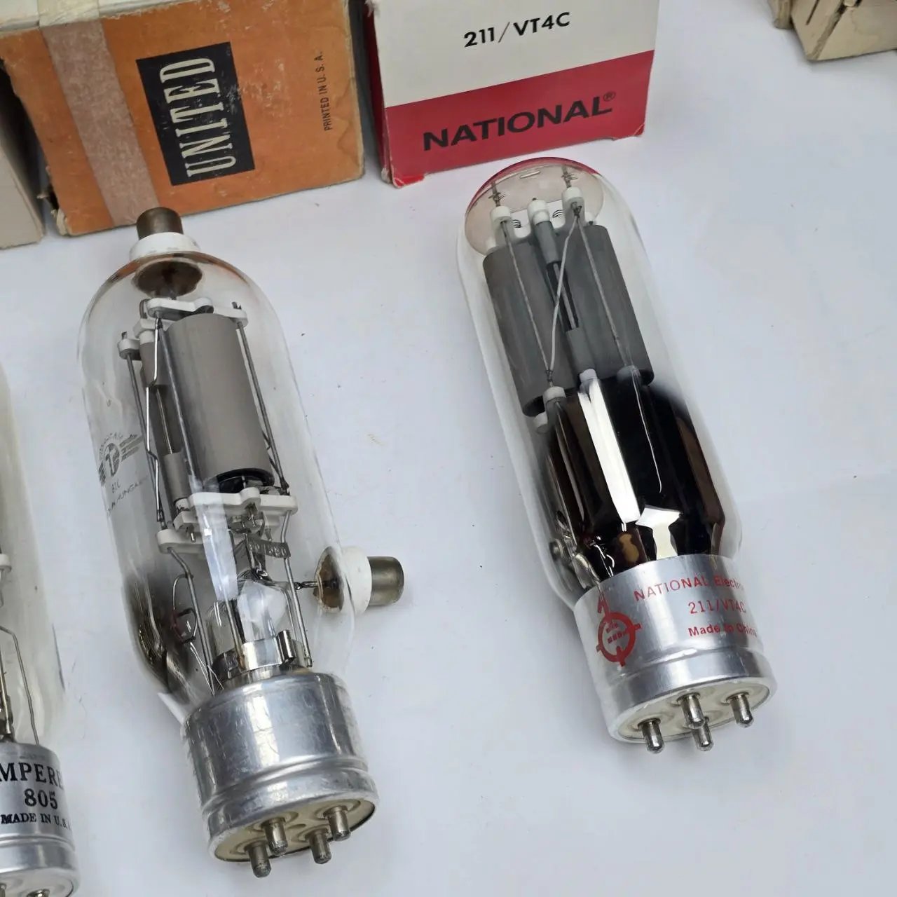 Item lote-37-valvulas-varias-x4 - Image 2