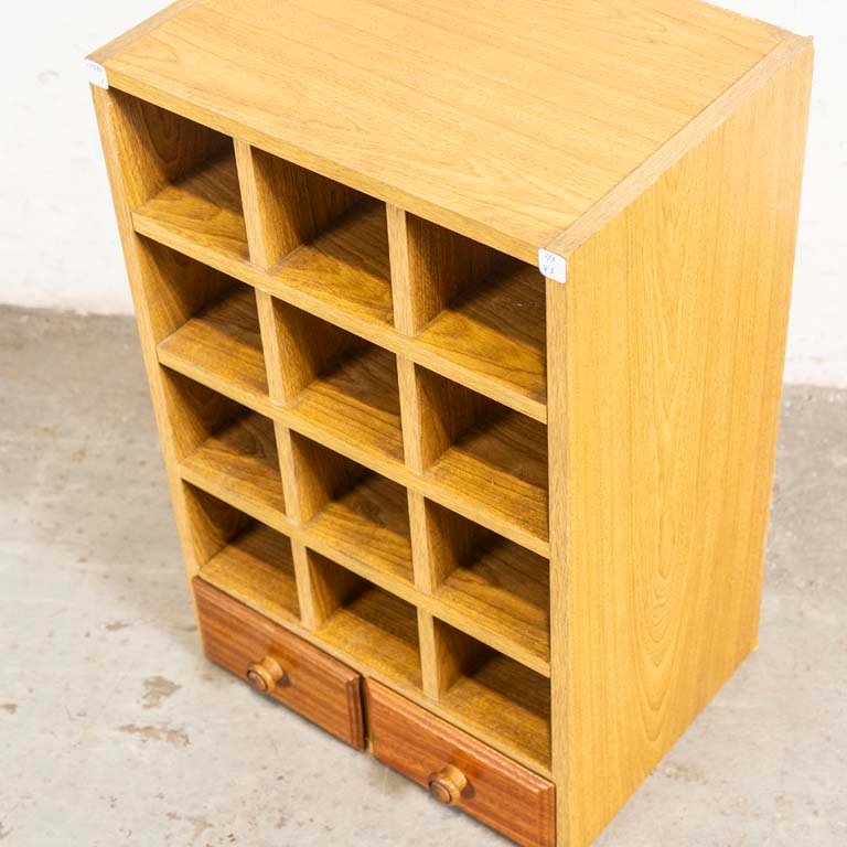 Mueble aereo de madera con detalles en el lustre y calce - imagen 2
