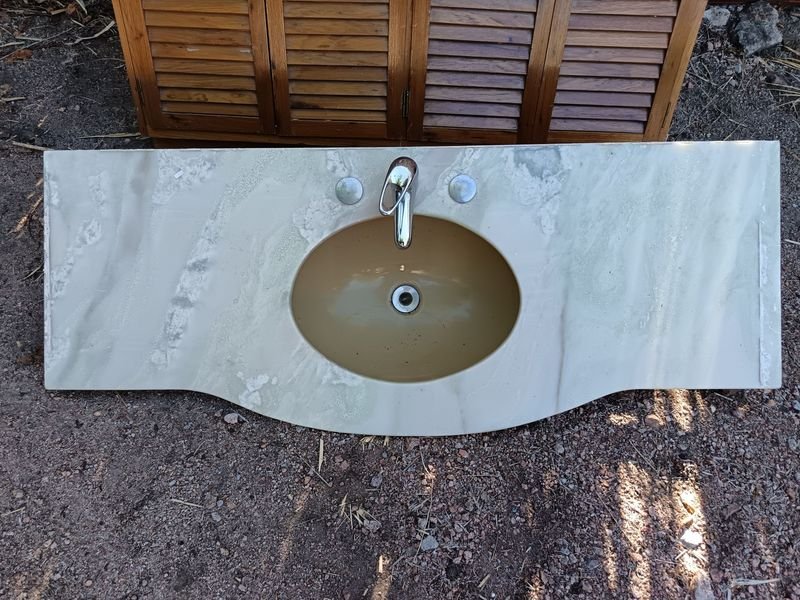 Item 879953 - Image 1