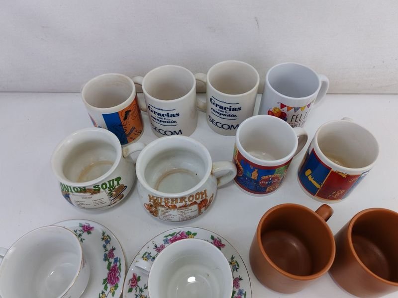 Tazas y Platos de Cerámica y Porcelana - imagen 5