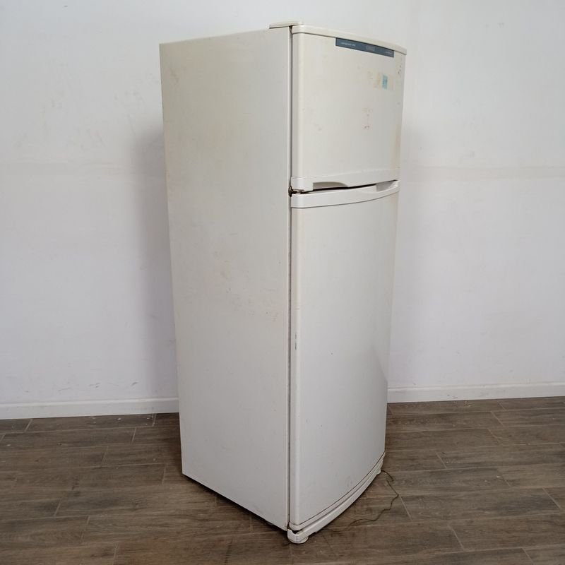 Heladera con freezer marca Consul en buen estado - imagen 4