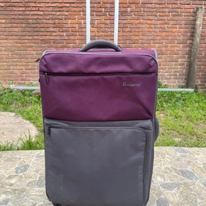 Lote anterior: Valija de Viaje It Luggage Morada y Gris