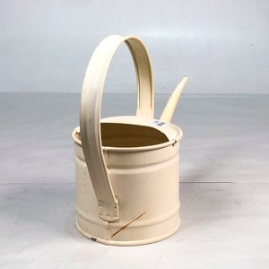Regadera Metálica Esmaltada Beige Vintage 19x29 cm - imagen 3