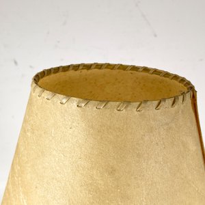 Lámpara de Mesa Rústica de Hierro y Madera (Masa de Carreta) - imagen 5