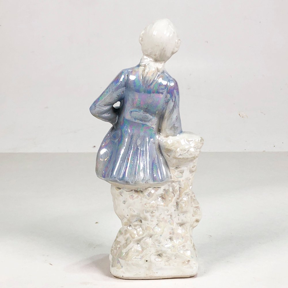 Figurina de porcelana de dama brillante - imagen 4