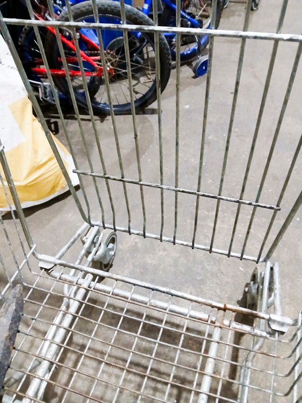 Carro de supermercado rojo para la venta - imagen 3
