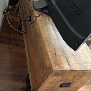LOTE DESTACADO - hermoso rack madera masiza con ruedas de hierro - imagen 9