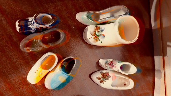 Colección de Zapatos Miniatura en Loza - imagen 2