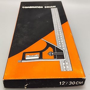 Escuadra Combinada con Nivel 12 Pulgadas - imagen 6