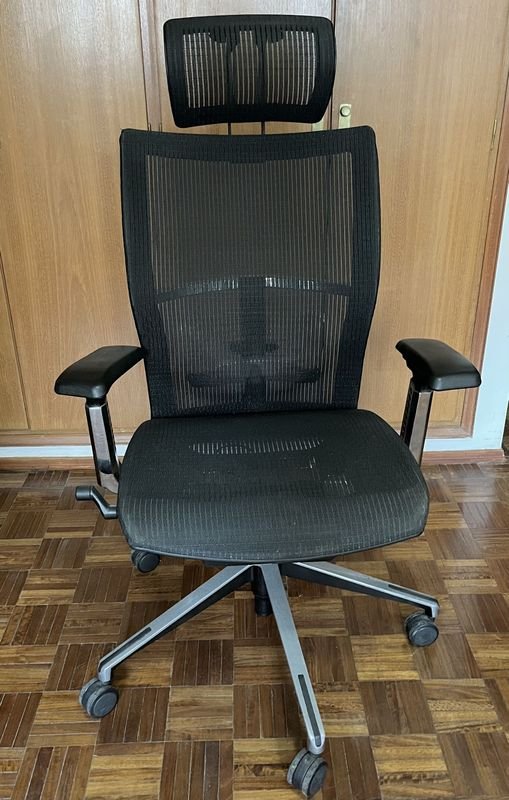Sillón de computadora con posa brazos a gas, funcionando - imagen 4
