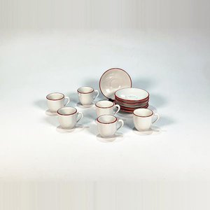 Lote siguiente: Seis Pocillos de Loza Olmos Blancos con Guarda Roja y Seis Platillos