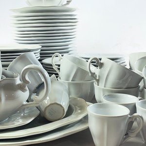 Set de Loza Blanca: 81 Piezas con Fuentes, Tazas y Platos - imagen 3