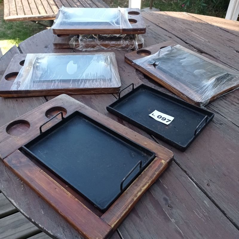 Piezas de hierro fundido y tablas de madera - imagen 2