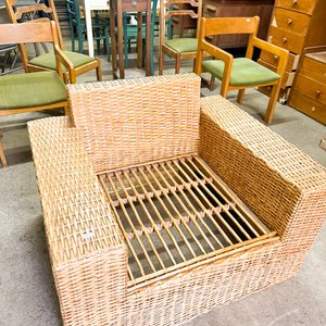 Lote anterior: Sillón de mimbre estilo Rioplatense