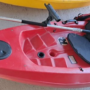 Dos Kayaks de Pesca Strobe, Amarillo y Rojo, Como Nuevos - imagen 8