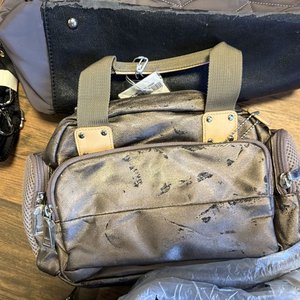 Lote de 7 Carteras de Mujer con Detalles Estéticos - imagen 7