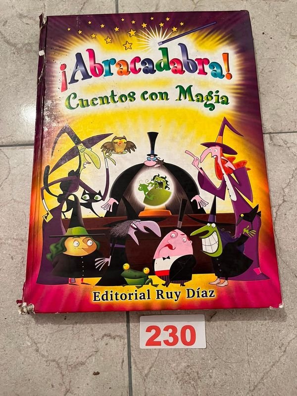 ¡Abracadabra! Cuentos con Magia por Carlos Marianidis y otros - Editorial Ruy Díaz