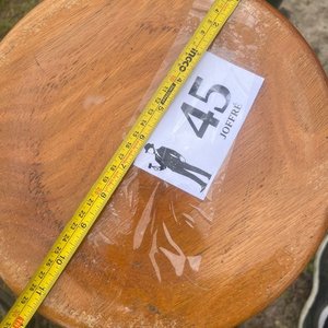 Lote siguiente: Lote de 6 Taburetes de Madera y Hierro