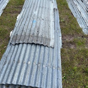 Lote siguiente: Lote de 5 Chapas Metálicas Onduladas para Construcción