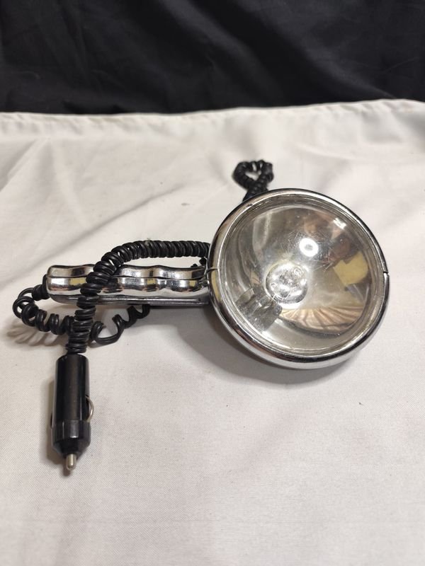 Faro Piloto Antiguo para Auto con Enchufe y Base de Metal - imagen 4