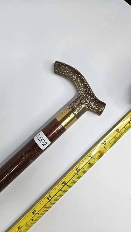 Baston antiguo con mango de bronce - Análisis detallado - imagen 2