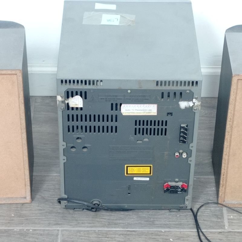 Equipo de audio marca Aiwa con dos parlantes NSX-5111 - imagen 4