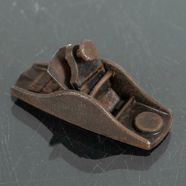 Item 2094025 - Image 1