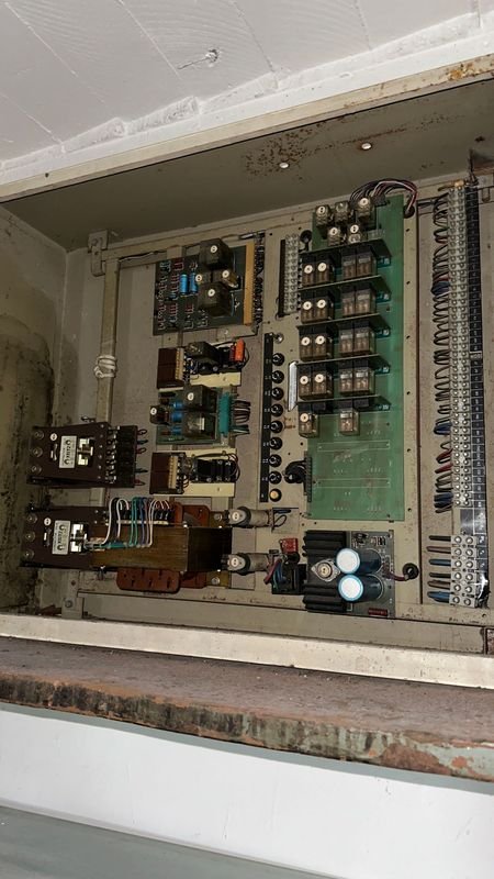 Tablero de control electrónico para ascensores o maquinaria - imagen 5