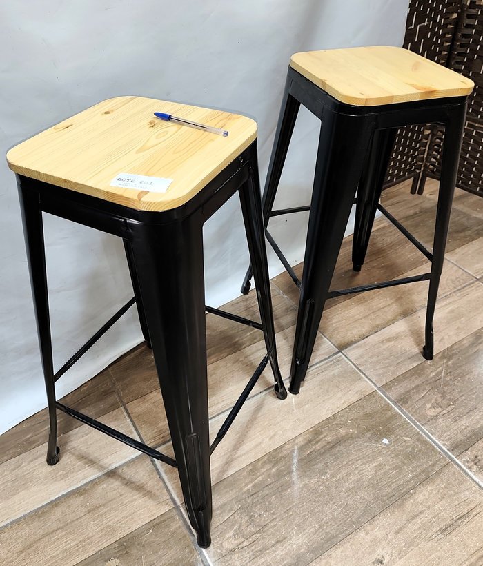 Item 16546 - Image 4