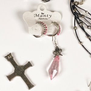 Lote de 7 Piezas de Bisutería: Collares, Caravanas, Anillos y Cruz - imagen 5