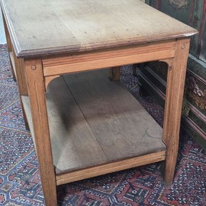 Mesa de Roble Rústica con Dos Estantes - imagen 5