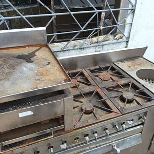 Cocina Industrial de Acero Inoxidable con 4 Hornallas, Horno y Plancha - imagen 9