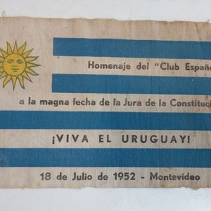 Lote anterior: Bandera Uruguaya "Homenaje Club Español Jura Constitución 1952" - 23x15cm