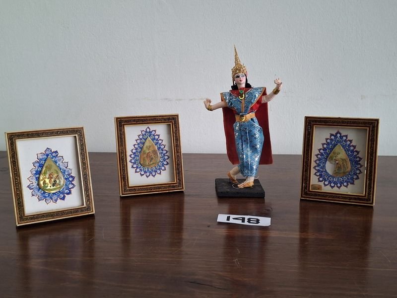Lote de 3 Miniaturas Persas y Muñeca Tailandesa de Danza