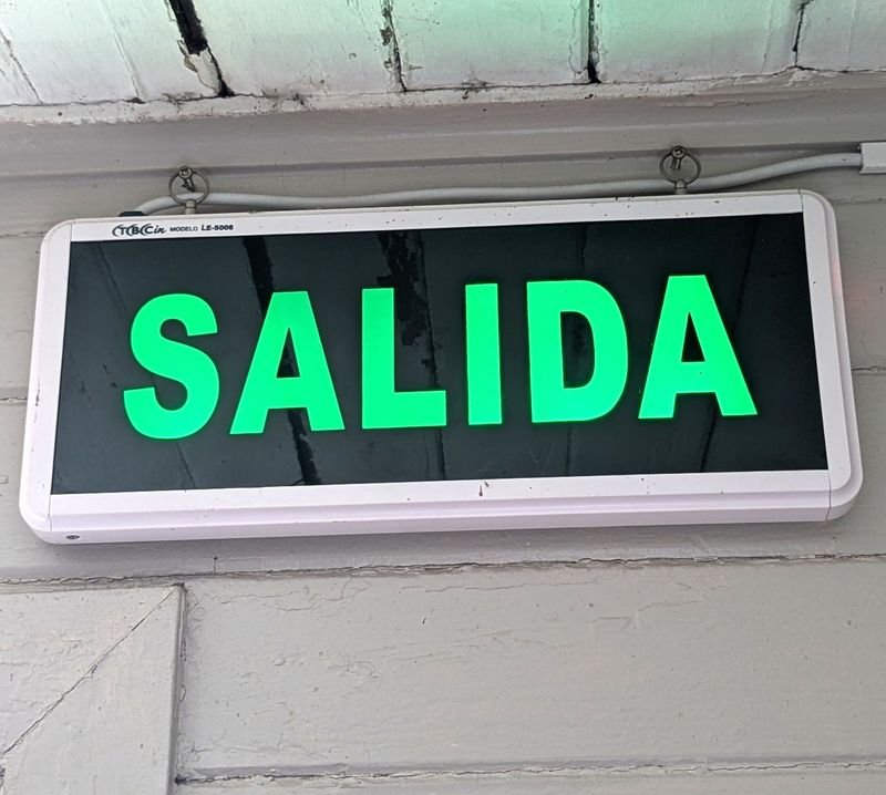 Lotes de luces de emergencia y salida - imagen 10