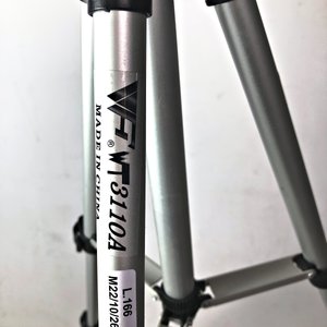 Trípode de Aluminio para Cámara y Celular - imagen 3