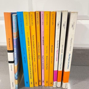 Lote siguiente: Lote de Libros Infantiles y Juveniles de Autores Uruguayos