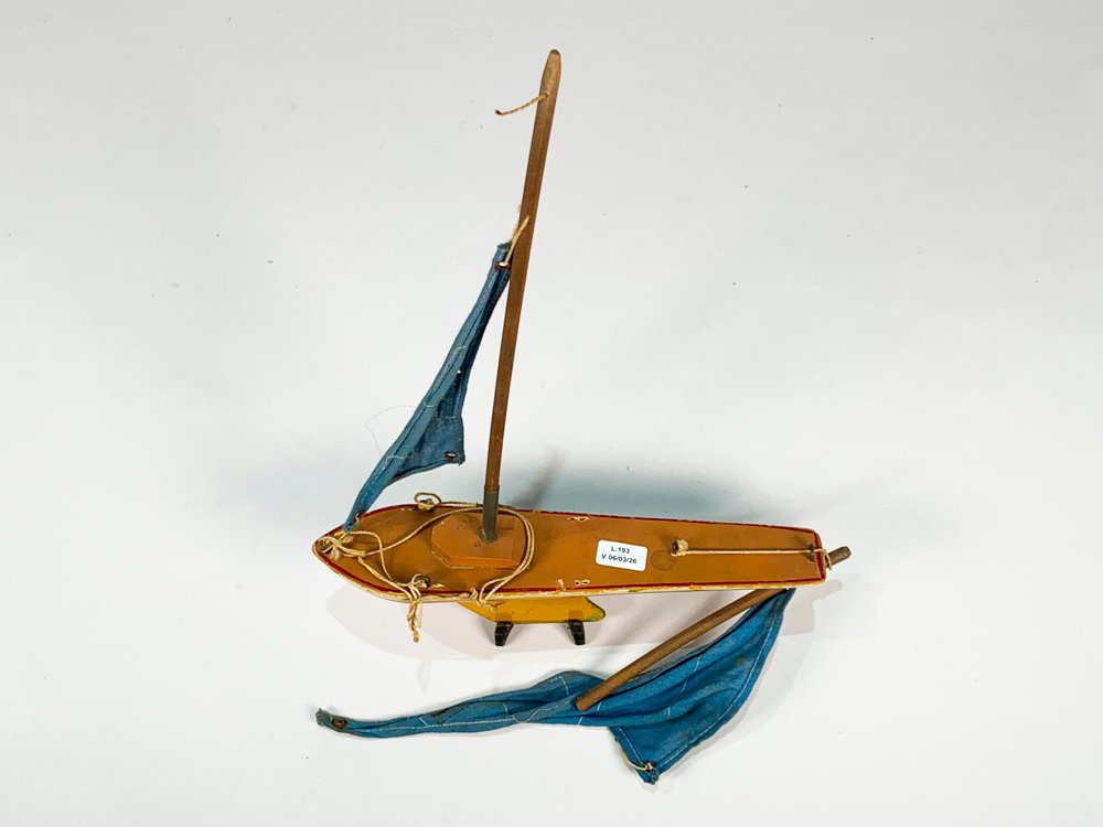 Maqueta de velero en madera con detalles - imagen 3