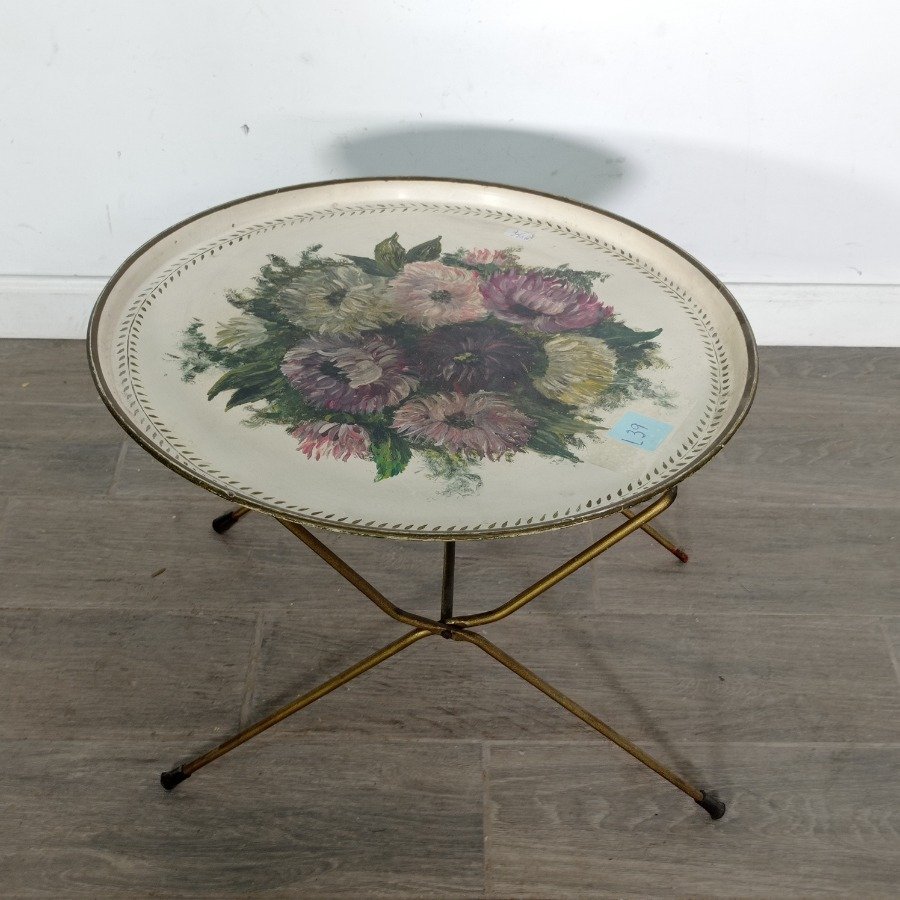Lote anterior: Mesa plegable con bandeja pintada a mano