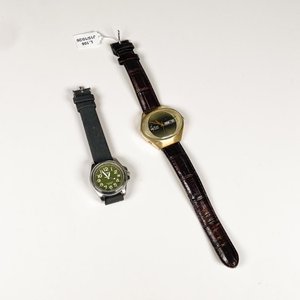 Lote anterior: Dos Relojes de Pulsera para Caballero: Casio y Poljot