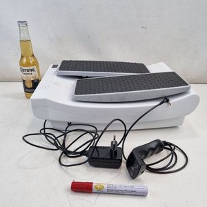 Lote siguiente: Pedaleador Eléctrico Legxercise Professional con Control Remoto y Fuente