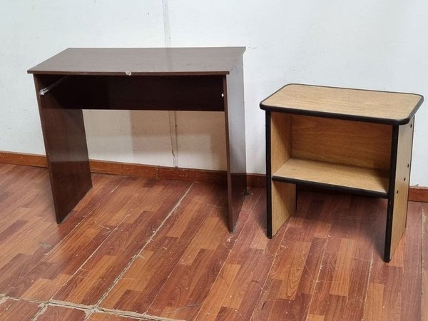 Juego de 2 Mesas Auxiliares, Tono Castaño Oscuro y Madera Clara
